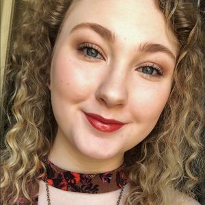 Meet your Posher, Marielle